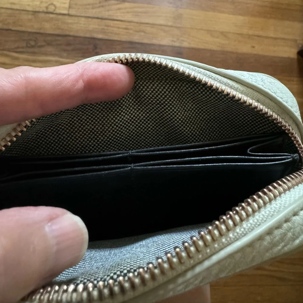 Bundle of Alexander Wang Fumo wristlets - Picture 12 of 12